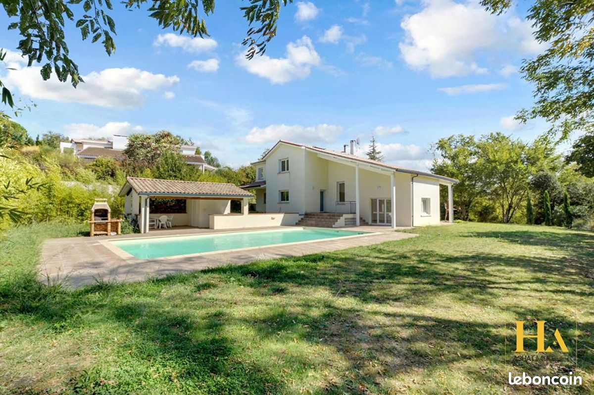 Maison 7 pièces 230 m² · à Aureville · 230 m² · 600 000 €