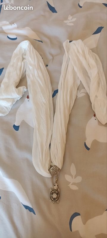 Foulard bijou tortue (image 4)