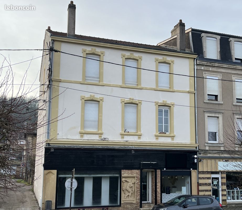 Immeuble 258 m² · à Homécourt · 258 m² · 240 000 €