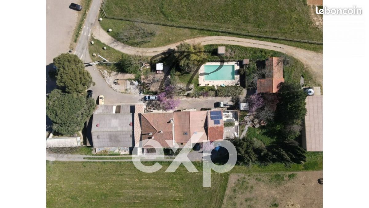 Maison 12 pièces 350 m² · à Servian · 350 m² · 592 000 €