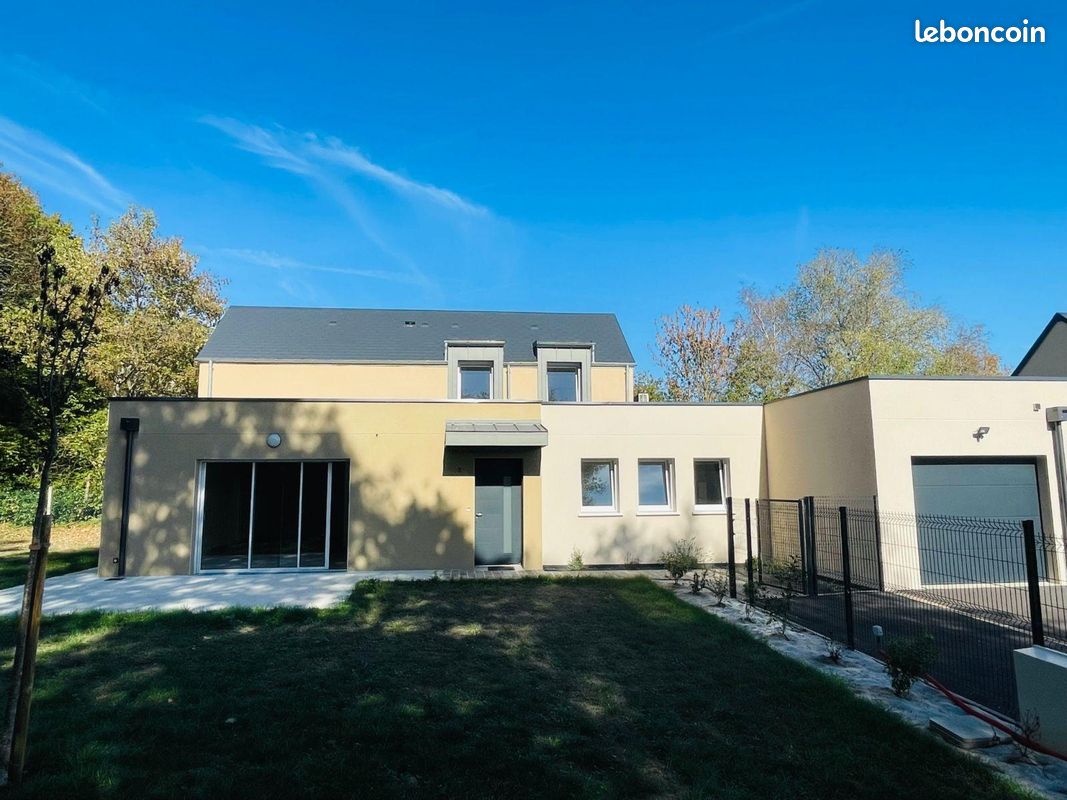 Maison 5 pièces 148 m² · à Saint-Paterne - le Chevain · 148 m² · 399 000 €