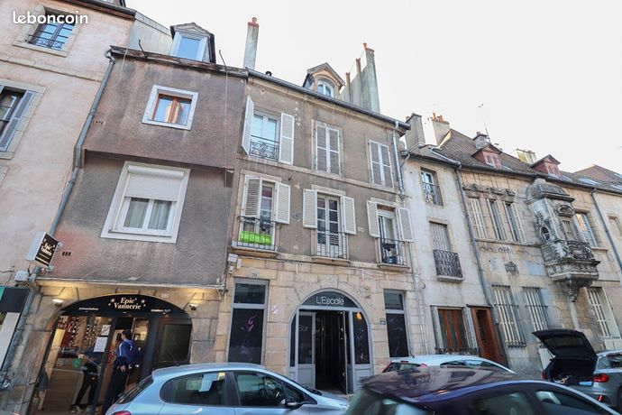 Studio 1 pièce 16 m² — 6