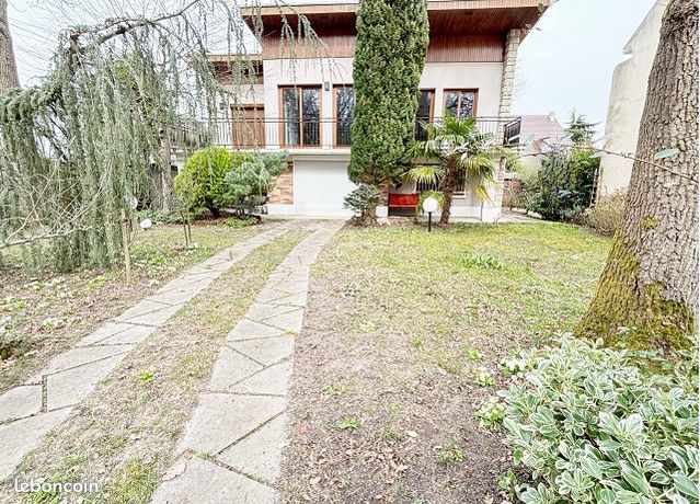 Maison 7 pièces 145 m²