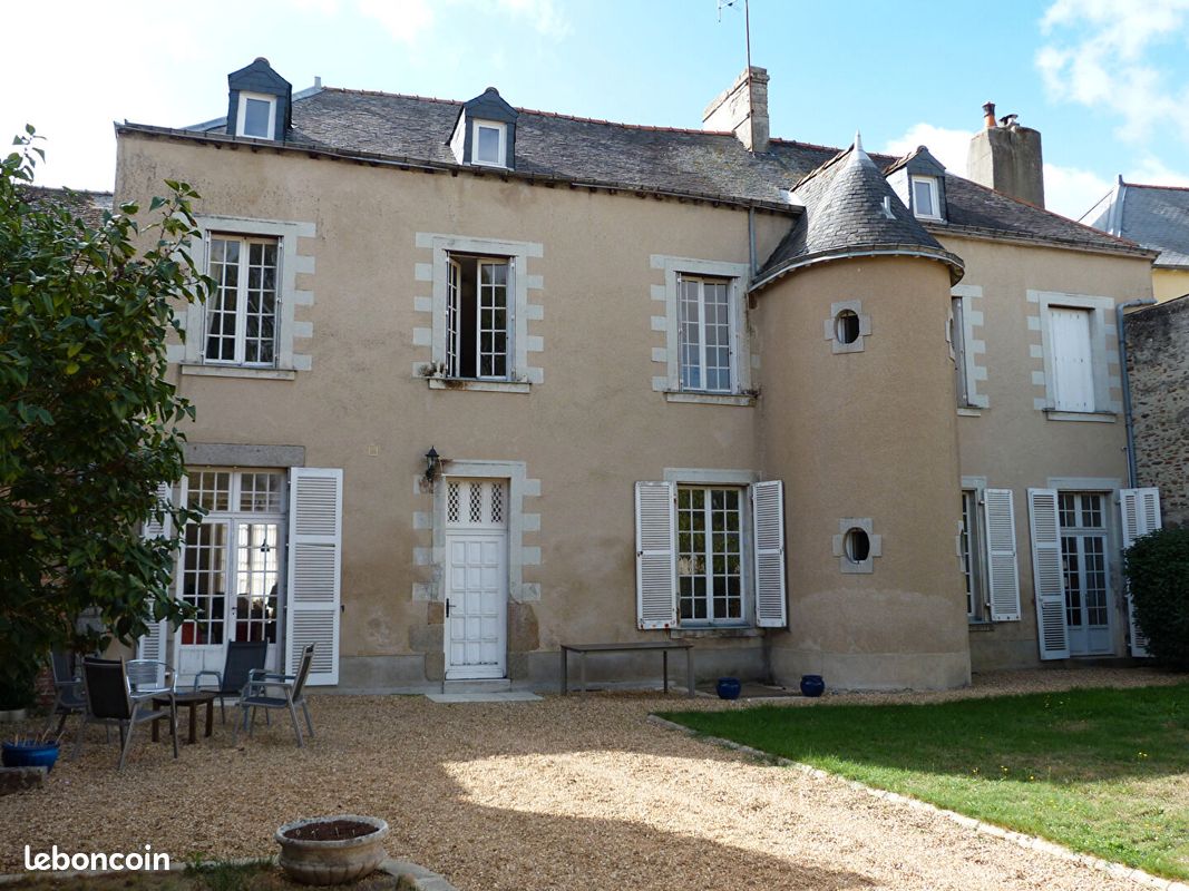 Maison 7 pièces 192 m² · à Cossé-le-Vivien · 192 m² · 267 000 €