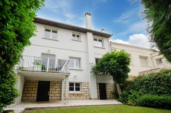 Propriété 8 pièces 185 m²