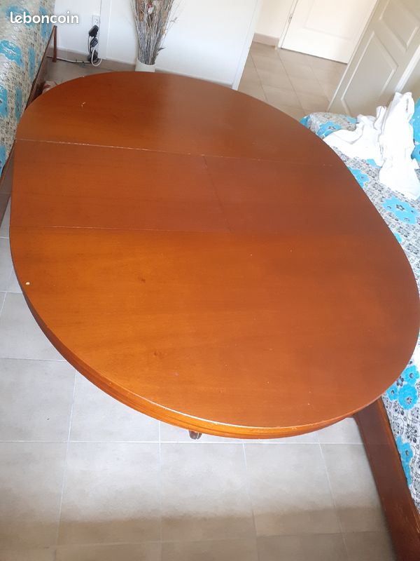 Table ronde (image 1)