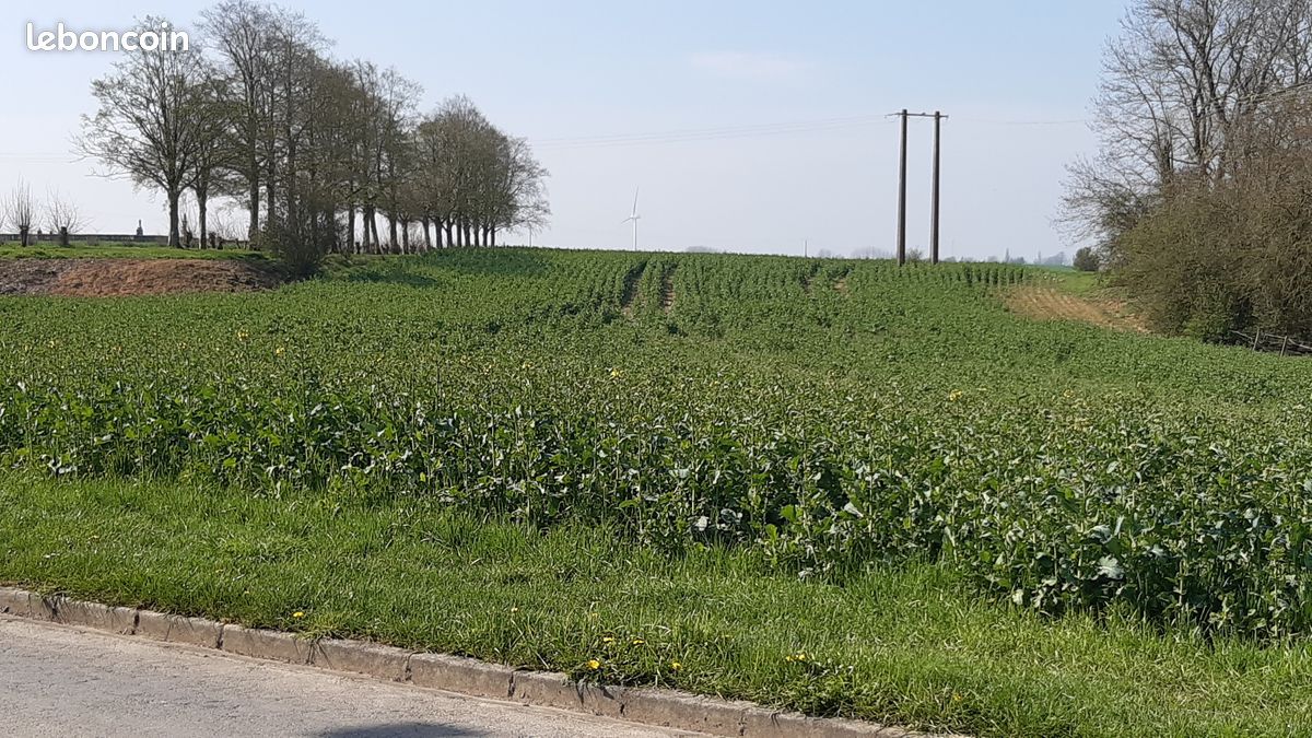 Terrain 900 m² · à Ervillers · 48 000 €