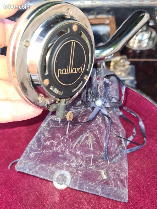 Gramophone (image 1)