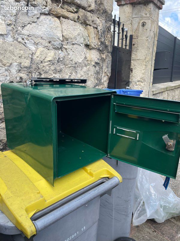 URGENT Boîte aux lettres et support (image 6)