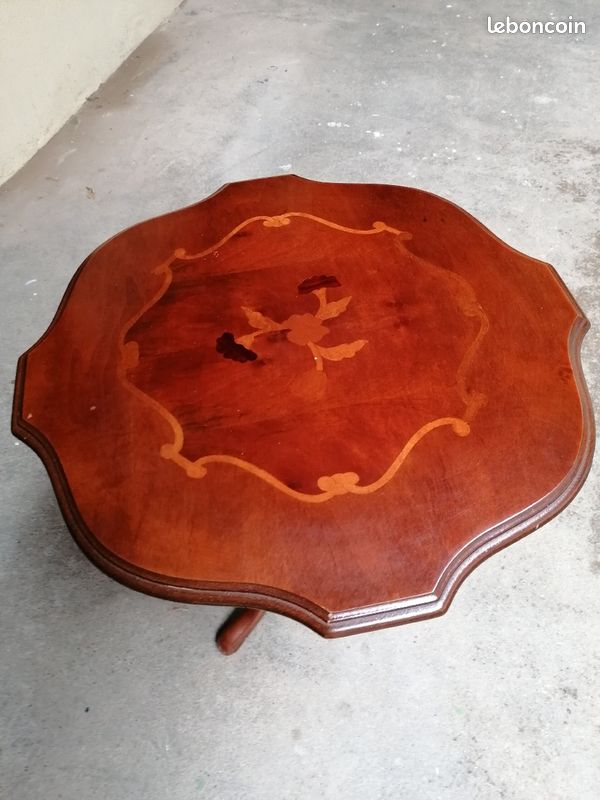 Table d'appoint en bois massif (image 1)
