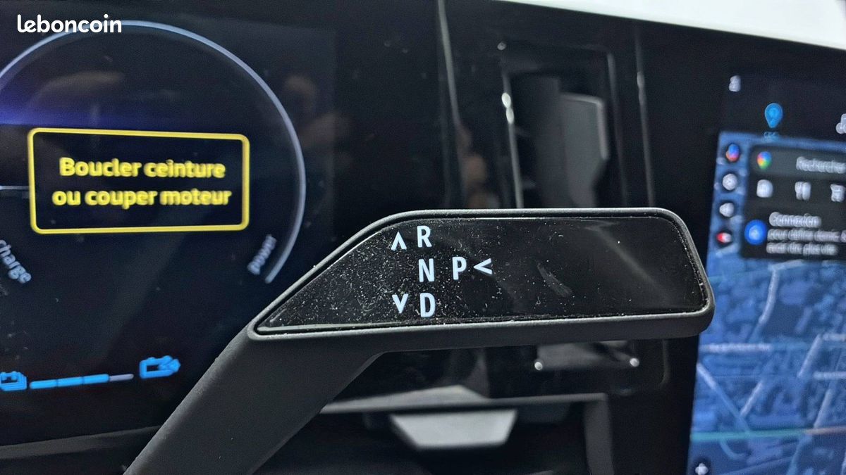 Renault austral e tech hybrid 200 techno (image 16)