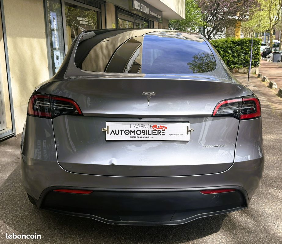 TESLA Model Y 352 GRANDE AUTONOMIE DUAL MOTOR AWD 75 KWH 2023 - Voitures