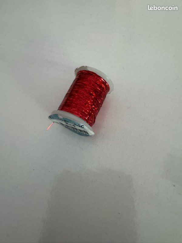 Tinsel pêche Holographique Red 20 yard (image 1)
