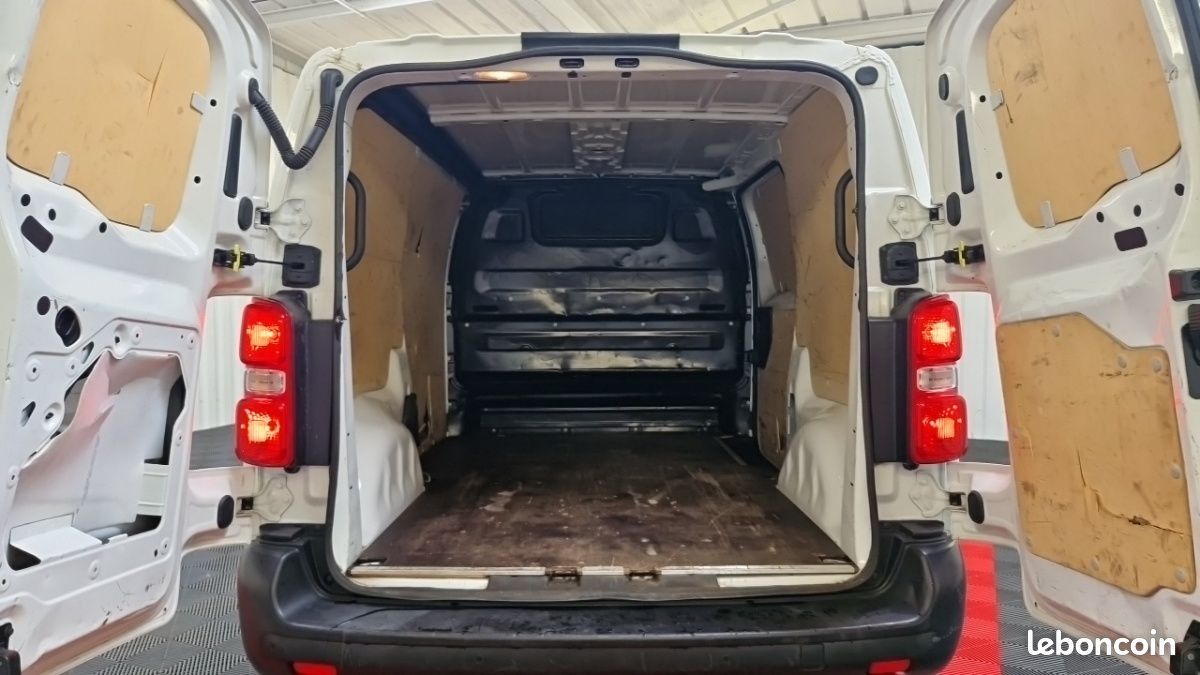Citroën Jumpy Taille M BlueHDi 120 S&S BVM6 Club (image 21)
