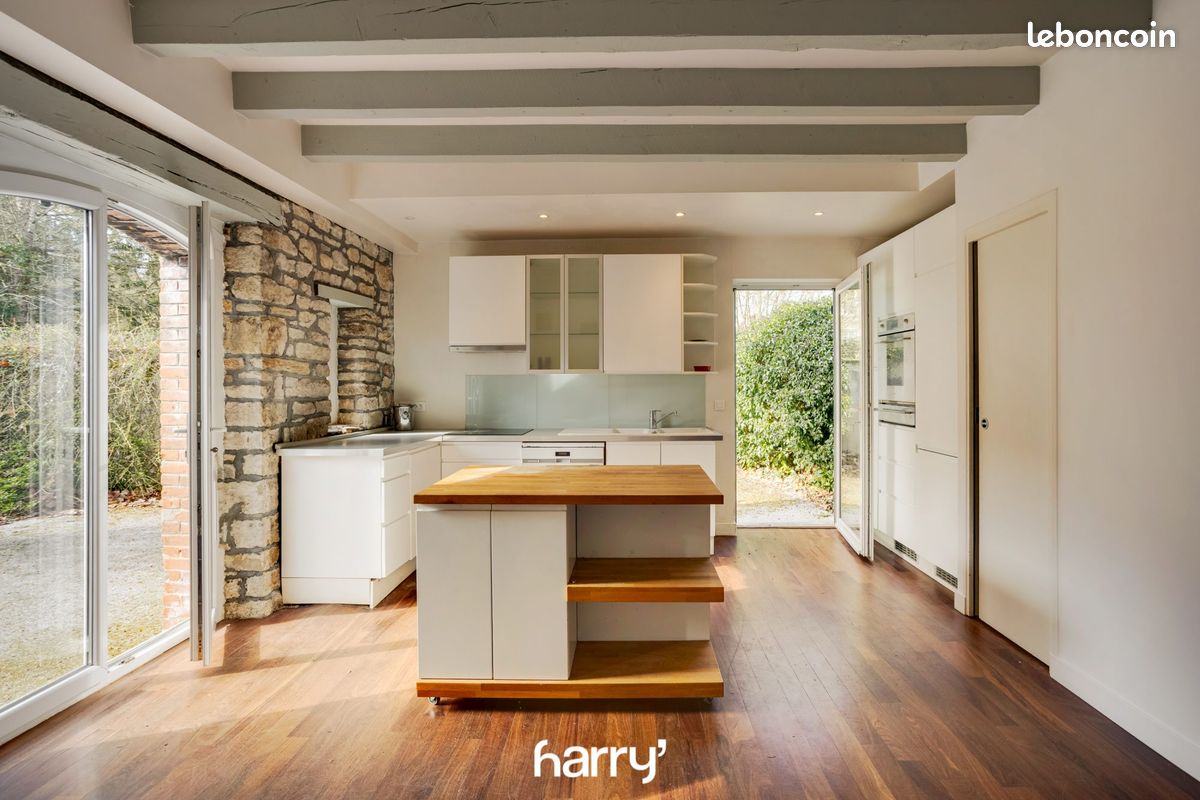 Maison 7 pièces 178 m² · à Besançon · 178 m² · 390 000 €