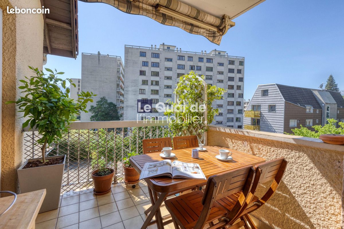 Appartement 3 pièces 81 m² · à Meylan · 81 m² · 260 000 €