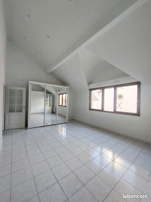 Appartement 1 pièce 37 m² · à Ferney-Voltaire · 37 m² · 1 177 €