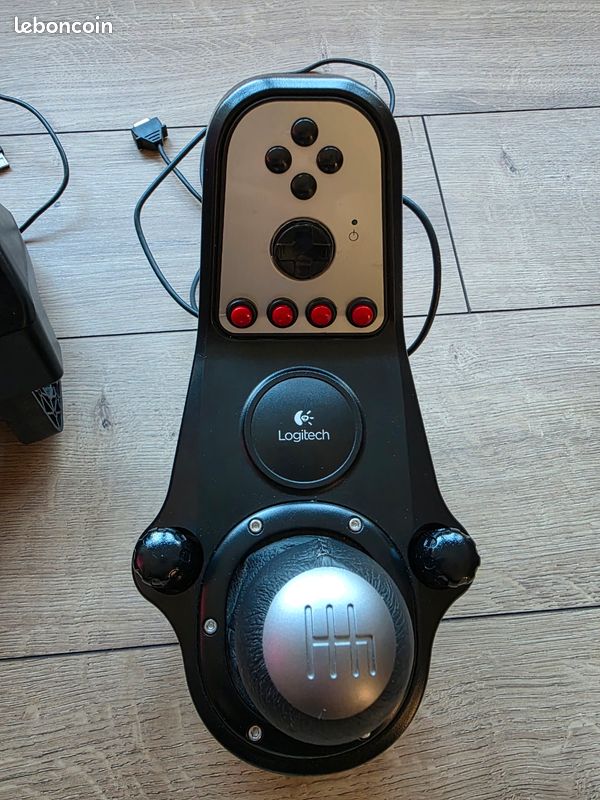 Volant Logitech G27 (image 3)