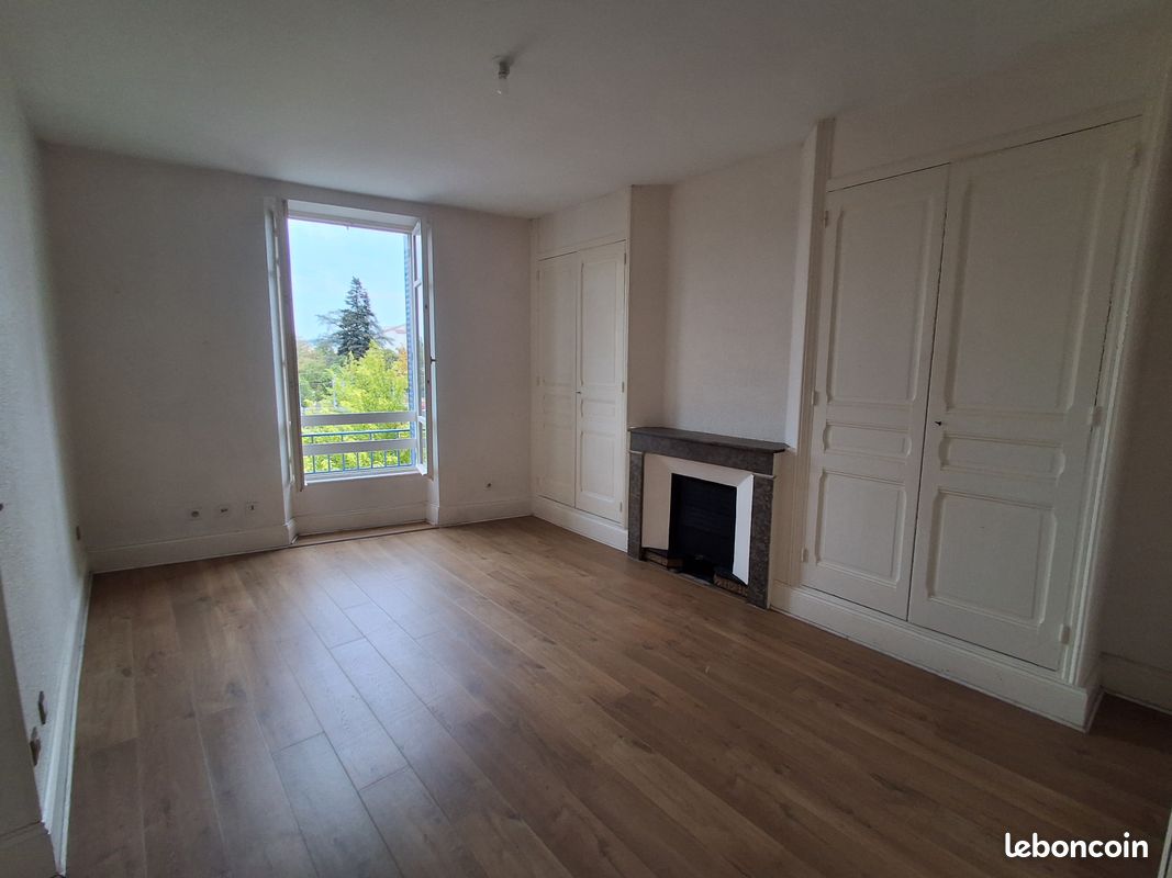 Appartement 2 pièces 49 m² · à Romans-sur-Isère · 49 m² · 470 €