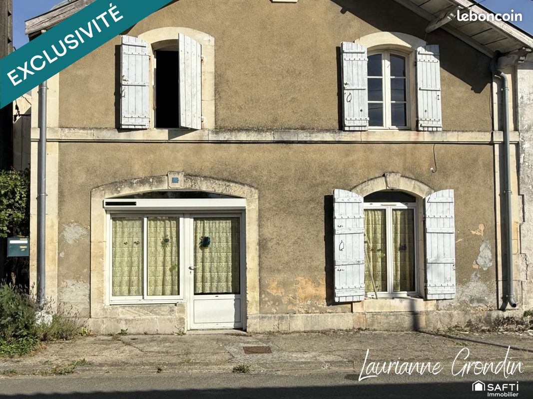 Maison 5 pièces 117 m² · à Aumagne · 117 m² · 82 000 €