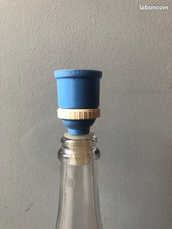 Douille pour lampe bouteille (image 1)