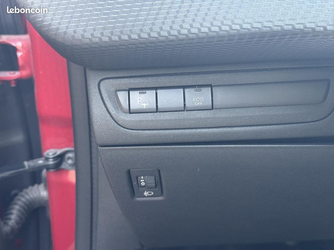 PEUGEOT 2008 1.2 THP Puretech 12V EAT6 S&S 110 cv Boîte auto - Distribution changée (image 13)