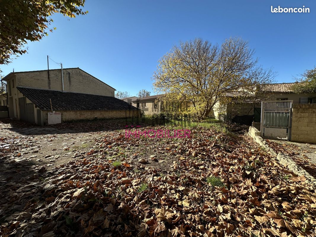 Terrain 194 m² · à Malemort-du-Comtat · 194 m² · 55 000 €
