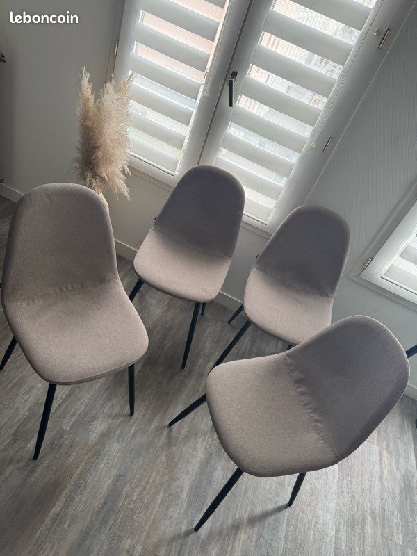 Lot de 4 chaises (image 1)