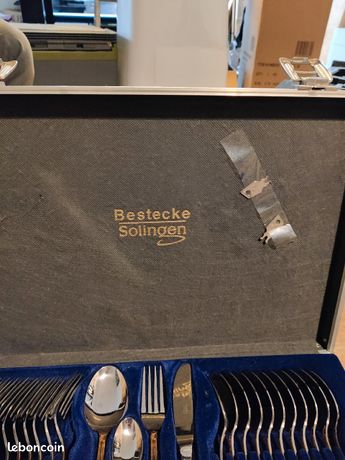 Ménagère SBS-BESTECKE 37 couverts plaqué or - Label Emmaüs