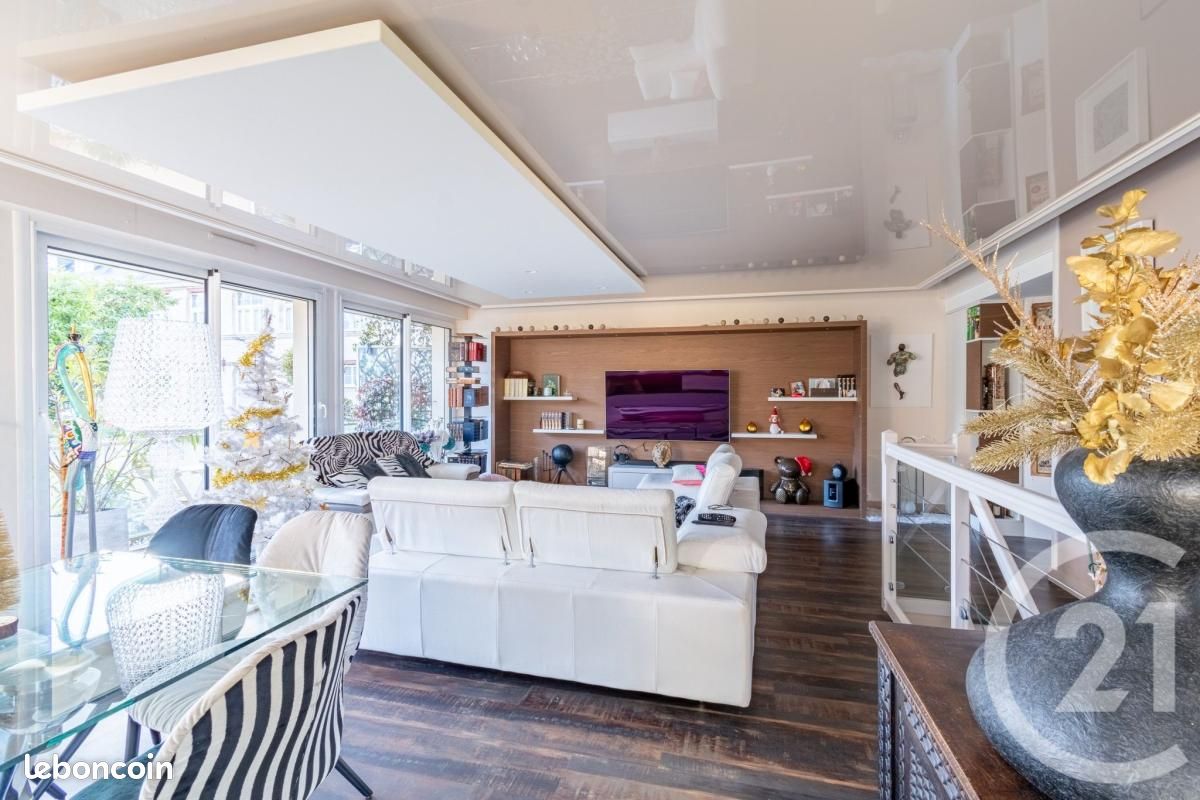 Appartement 7 pièces 180 m² · à Laval · 180 m² · 483 000 €