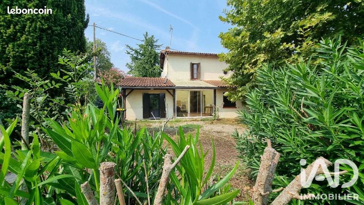 Maison 7 pièces 153 m² · à Sainte-Florence · 153 m² · 137 000 €