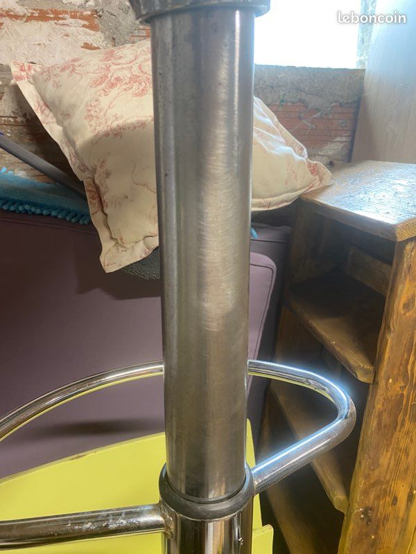 Tabouret , chaise haute (image 2)