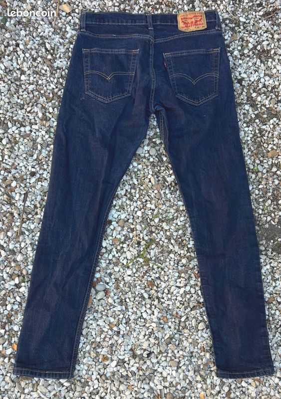 Superbe jean Levis 512 marine en parfait état (image 3)
