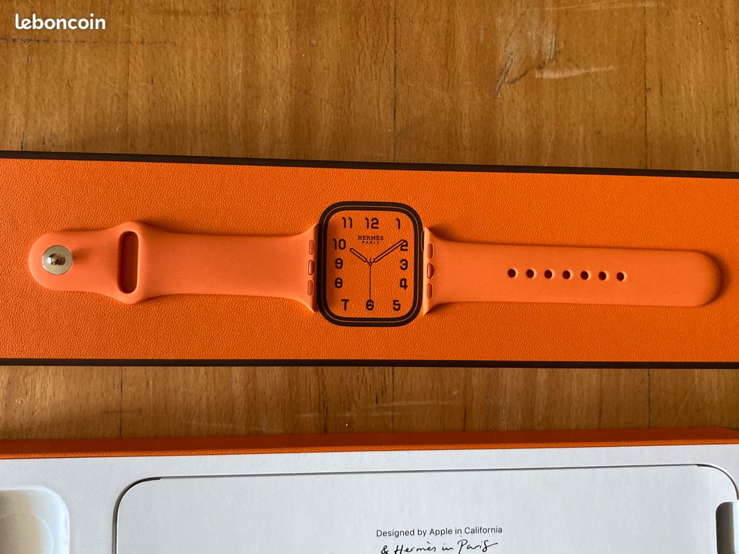 HERMÈS Sport Band 41mm Orange comme neuf en boîte d'origine pour