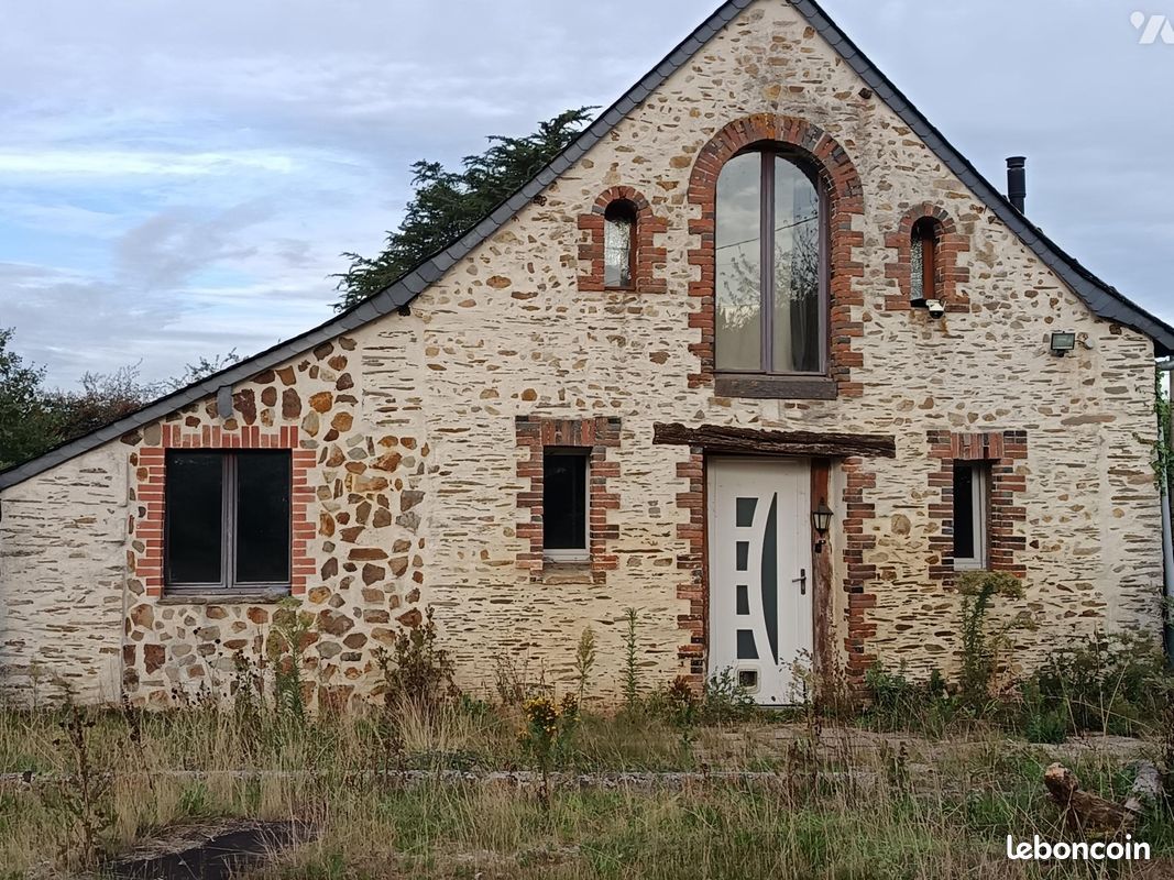 Maison 6 pièces 149 m² · à Ombrée d'Anjou · 149 m² · 141 480 €