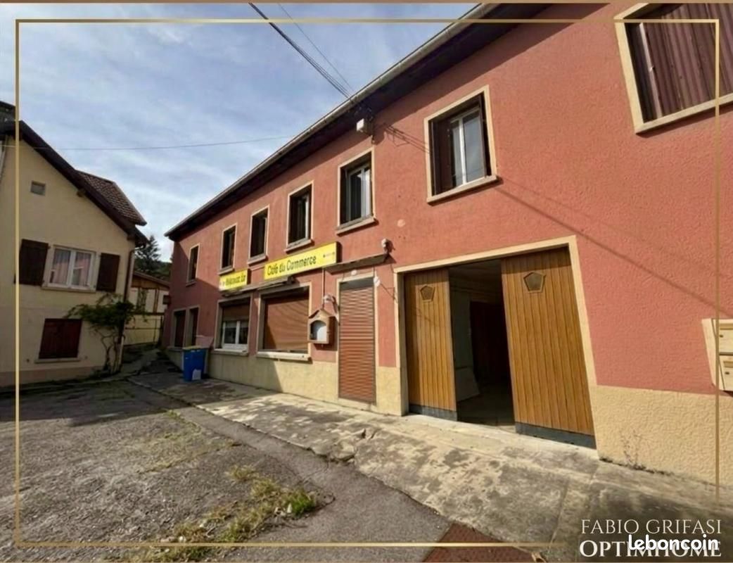 Maison 8 pièces 450 m² · à Saulxures · 450 m² · 250 000 €