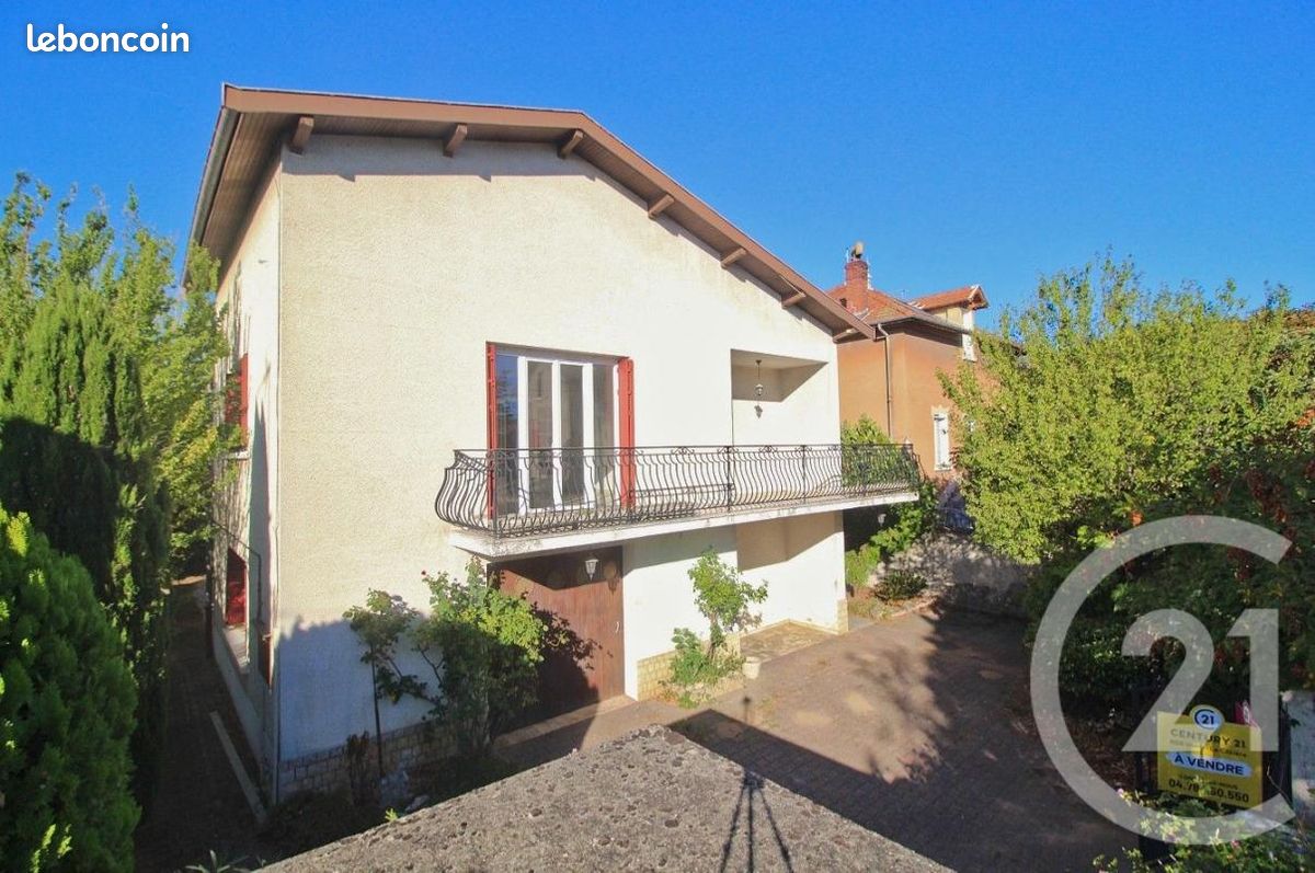 Maison 8 pièces 198 m² · à Miribel · 198 m² · 439 000 €