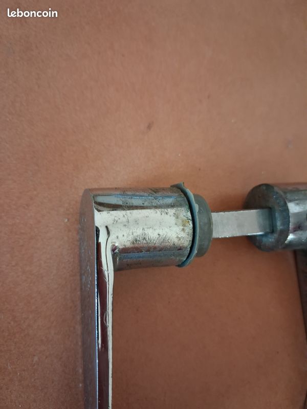 Béquille de porte vintage Poignée tirage double d'occasion (image 2)