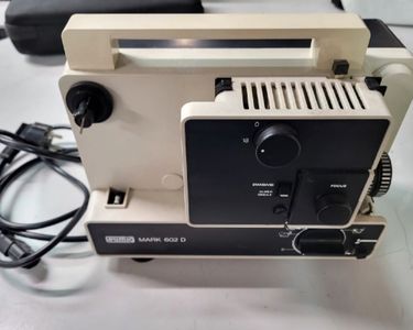 Projektor Super 8 eumig Mark 610D (Defekt) in Hüntwangen für CHF 1
