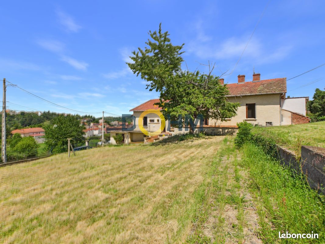 Maison 6 pièces 102 m² · à Auzat-la-Combelle · 102 m² · 98 000 €