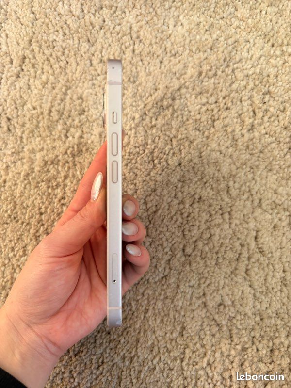 IPhone 13 rose Gold (image 3)