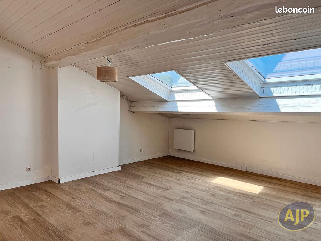 Appartement 2 pièces 33 m² · à Saintes · 33 m² · 535 €