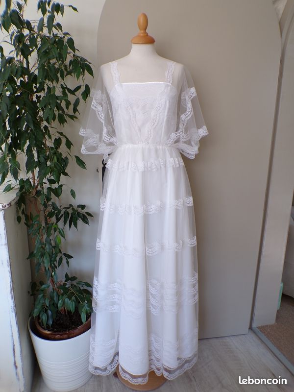 Robe de mariée dentelle années 70 (image 1)