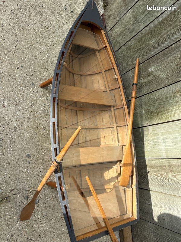 Table basse forme bateau (image 2)
