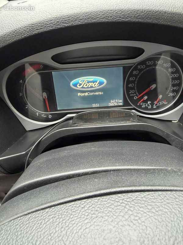 Vend voiture Ford S Max 7 places (image 1)