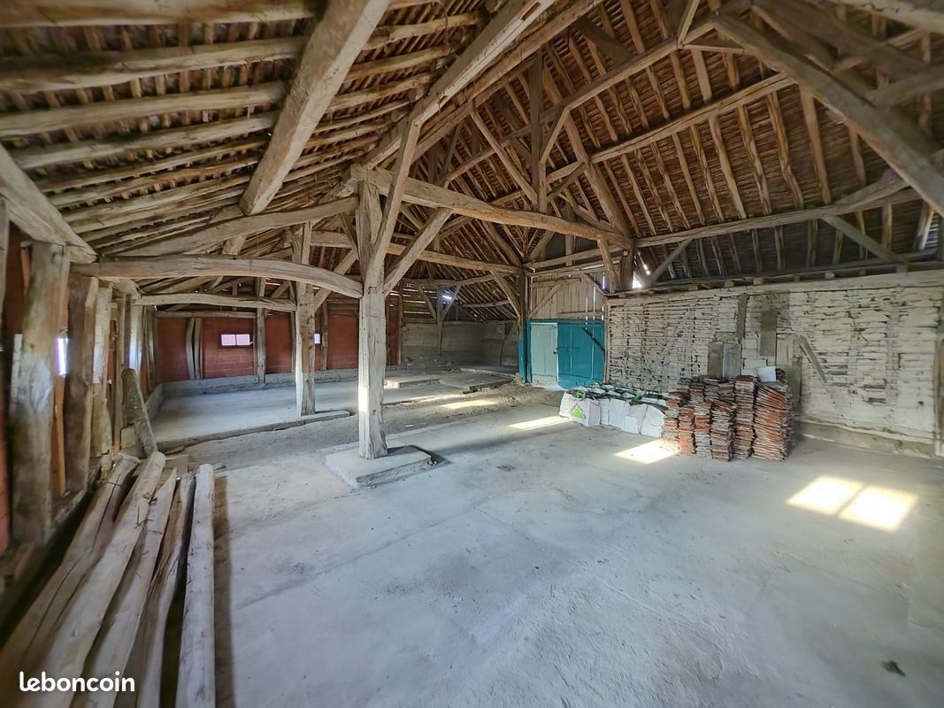 Maison 1 pièce 175 m² · à Villacerf · 175 m² · 76 000 €