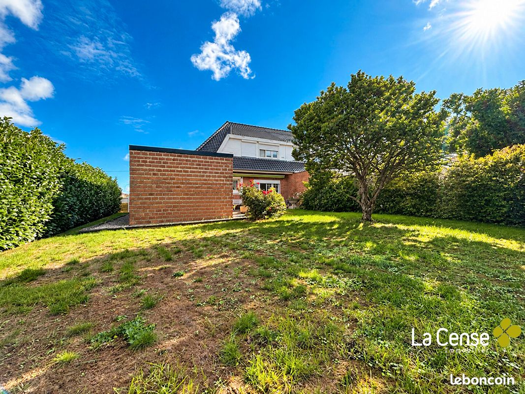 Maison 6 pièces 115 m² · à Leers · 115 m² · 352 000 €
