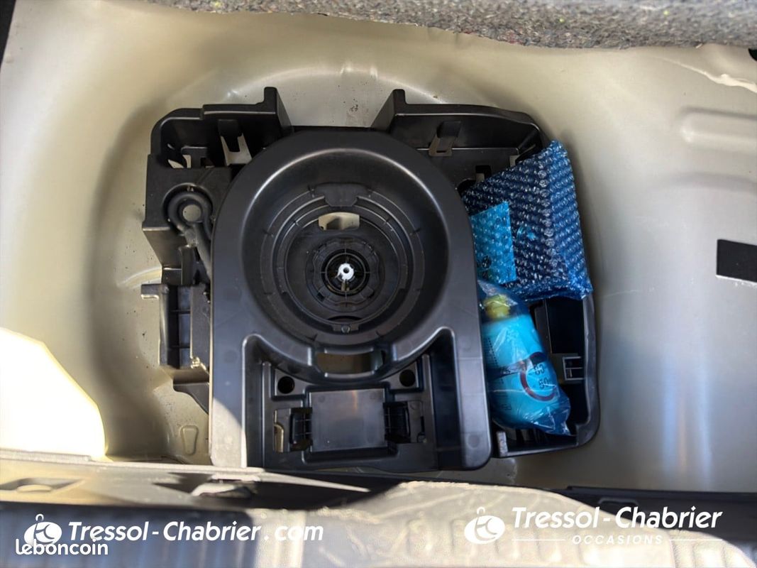 CITROEN C3 PureTech 83 S&S BVM5 Shine (image 16)