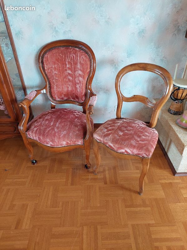 Chaise ancienne (image 1)