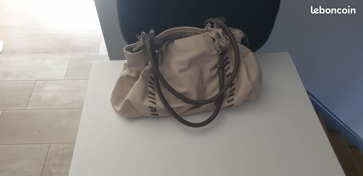 Sac à main beige avec bandoullière (image 1)